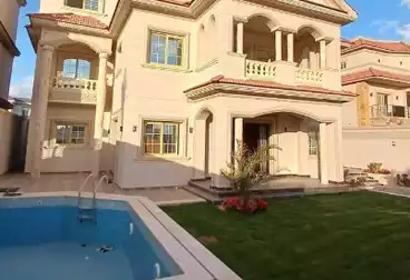 Villas For sale - 5 rooms