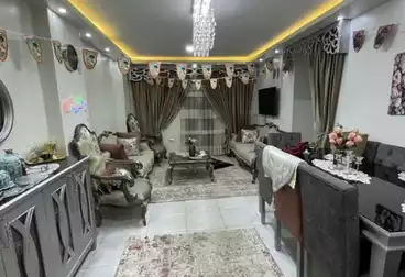 Furnished Apartment For sale - 3 rooms - floor 11