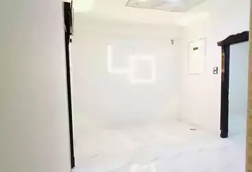 Apartments For sale - 3 rooms - floor 1