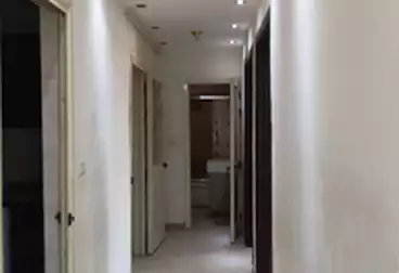 Apartments For sale - 2 rooms - floor 8