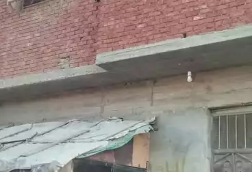 House / Home For sale - 4 rooms