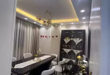 Apartments For sale - 2 rooms - floor 11