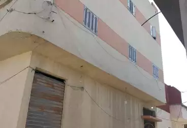 House / Home For sale - 4 rooms