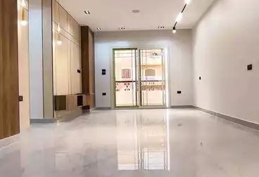 Apartments For sale - 3 rooms - floor 4