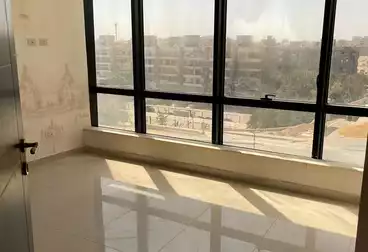 إداري للبيع - 4 غرف - بالدور 5