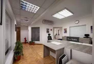 Administrative For rent - 3 rooms - floor 6