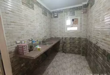 Apartments For rent - 3 rooms - floor 5