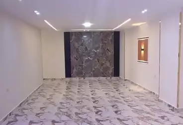Apartments For sale - 3 rooms - floor 1