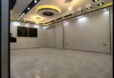 شقق للإيجار - 3 غرف - بالدور 0
