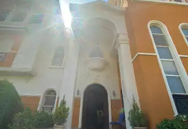 Villas For sale - 5 rooms