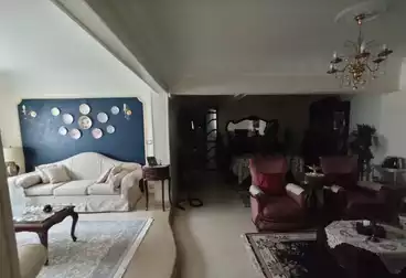 Apartments For sale - 3 rooms - floor 8