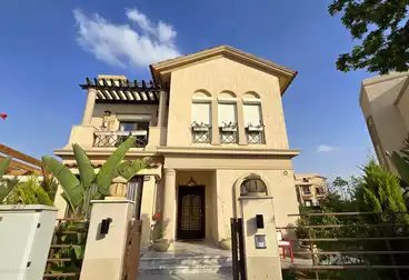 Villas For sale - 4 rooms