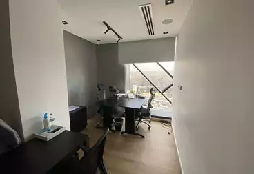 Administrative For rent - 7 rooms - floor 6