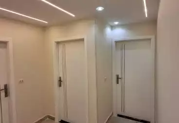 Apartments For sale - 3 rooms - floor 1