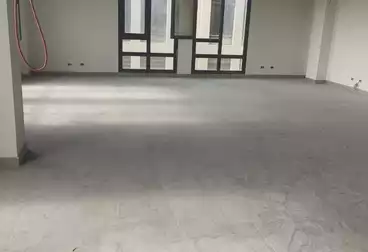 Administrative For rent - 5 rooms - floor 2