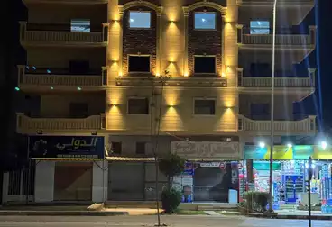 شقق للبيع - 4 غرف - بالدور 4