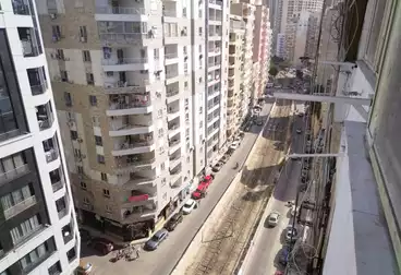 Apartments For rent - 4 rooms - floor 11