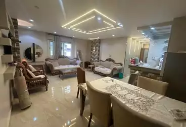 Furnished Apartment For rent - 3 rooms - floor 3