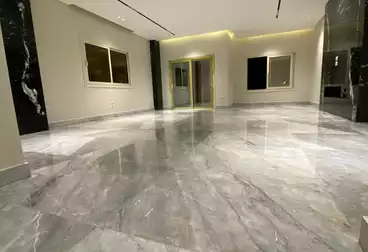 Apartments For sale - 4 rooms - floor 2