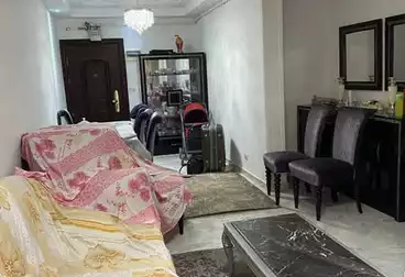 شقق للبيع - 2 غرف - بالدور 5