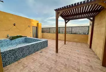 Penthouse For sale - 4 rooms - floor 4