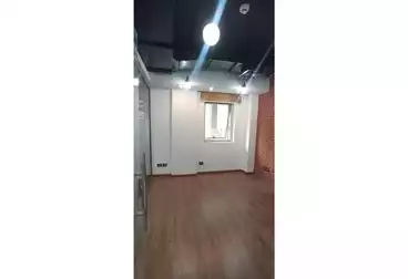 إداري للإيجار - 9 غرف - بالدور 1
