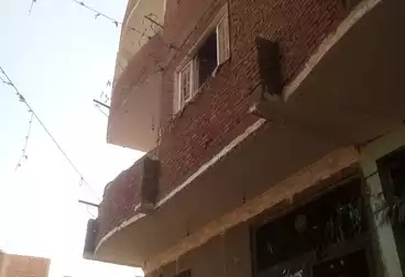 House / Home For sale - 6 rooms