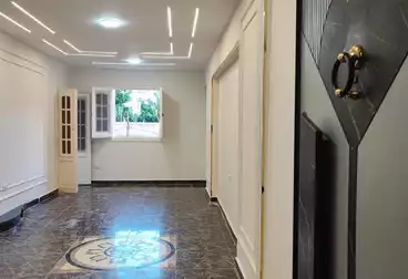 Apartments For sale - 3 rooms - floor 2