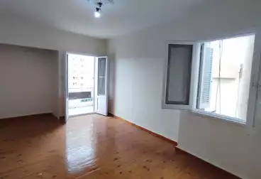 Apartments For sale - 3 rooms - floor 5