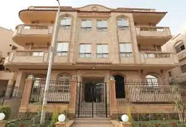 Apartments For sale - 5 rooms - floor 0