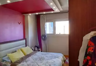 Apartments For sale - 3 rooms - floor 8