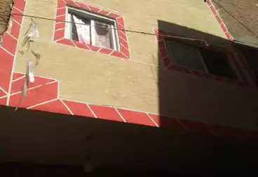 Building For sale - 4 rooms