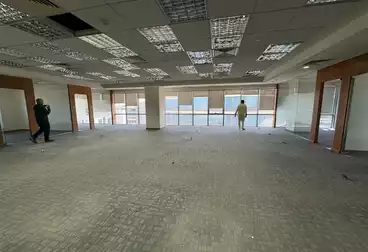 Administrative For rent - 10 rooms - floor 5