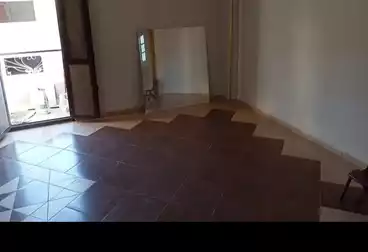 Apartments For sale - 2 rooms - floor 4