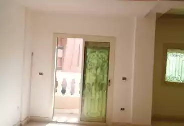 Apartments For sale - 3 rooms - floor 1