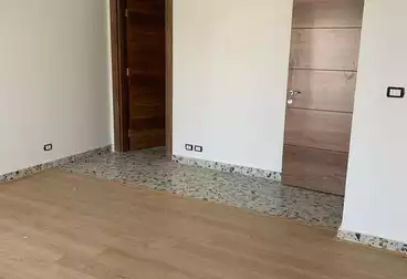 Apartments For rent - 2 rooms - floor 5