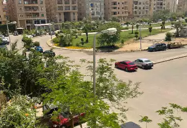 شقق للبيع - 5 غرف - بالدور 2