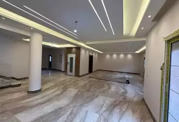 فيلا منفصلة للبيع - 6 غرف