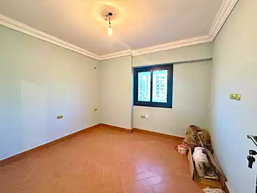 Apartments For sale - 3 rooms - floor 1