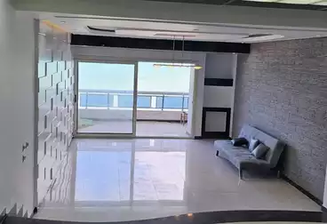 Apartments For sale - 3 rooms - floor 4