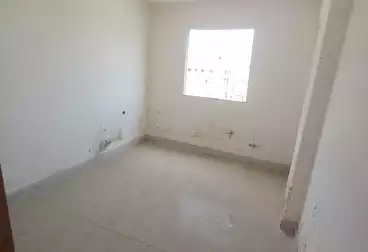 undefined undefined - 2 rooms - floor 8