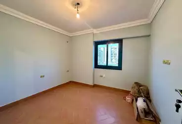 Apartments For sale - 3 rooms - floor 1