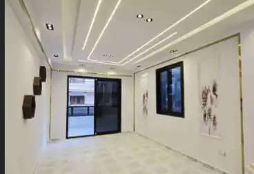 شقق للبيع - 2 غرف - بالدور 3