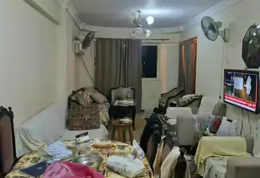 Apartments For rent - 3 rooms - floor 8