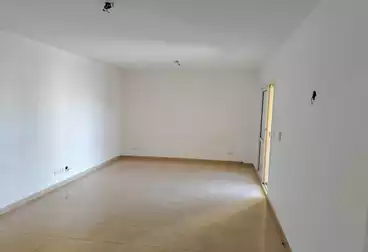 Apartments For sale - 2 rooms - floor 4