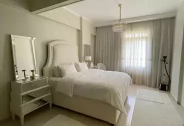 Apartments For sale - 3 rooms - floor 2