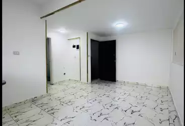 Apartments For sale - 1 rooms - floor 5