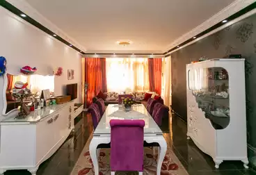 Apartments For sale - 2 rooms - floor 1