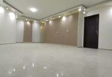 Apartments For sale - 2 rooms - floor 8