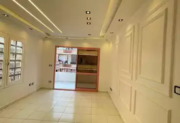 Apartments For sale - 2 rooms - floor 4
